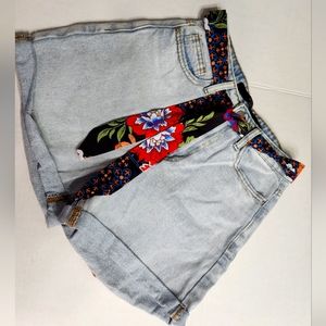 YOUCOM Denim High Waist Floral Tassel Shorts